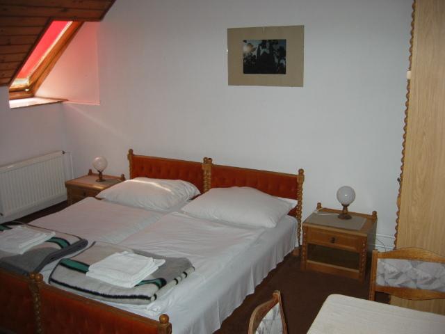Kastelyfogado Sitke Hotel Ruang foto