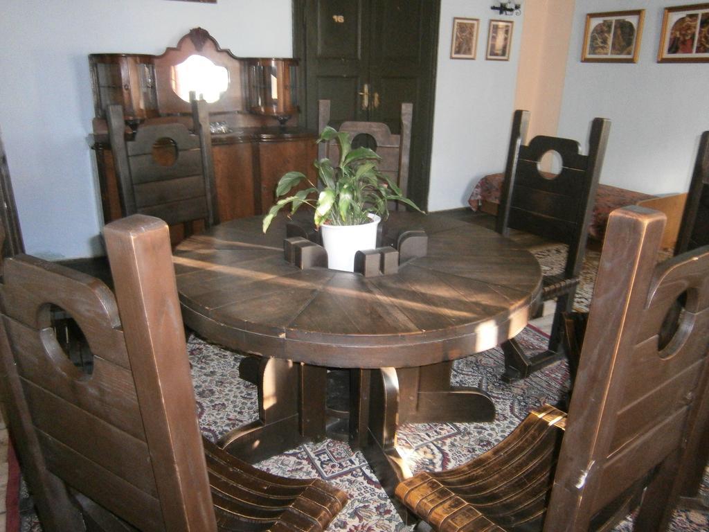 Kastelyfogado Sitke Hotel Bagian luar foto